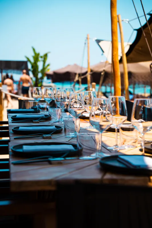Spiaggia e spazi all’aperto di Cala 20